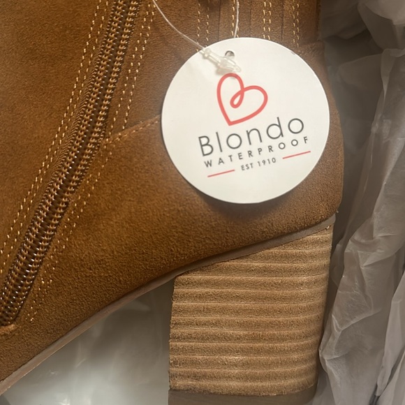 Blondo Brand New NOA Camel Suede Waterproof Boots 💖 - Picture 10 of 11